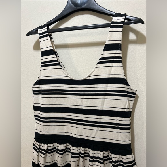 J. CREW Villa dress in stripe - size M - Picture 5 of 8